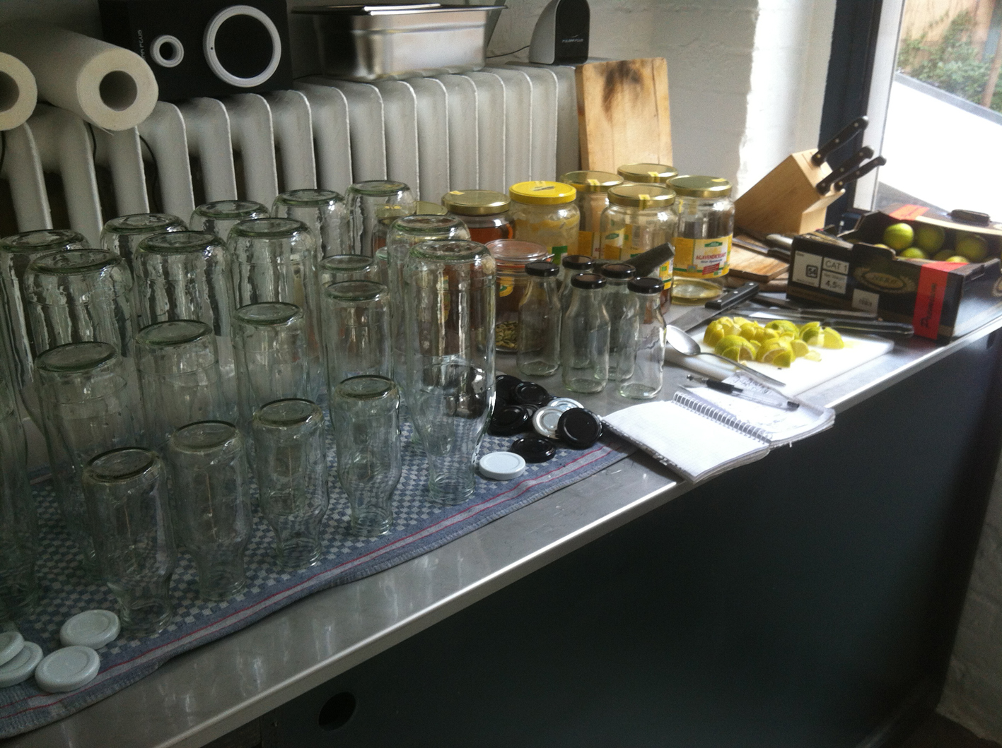 ManuTeeFaktur-laboratory_001